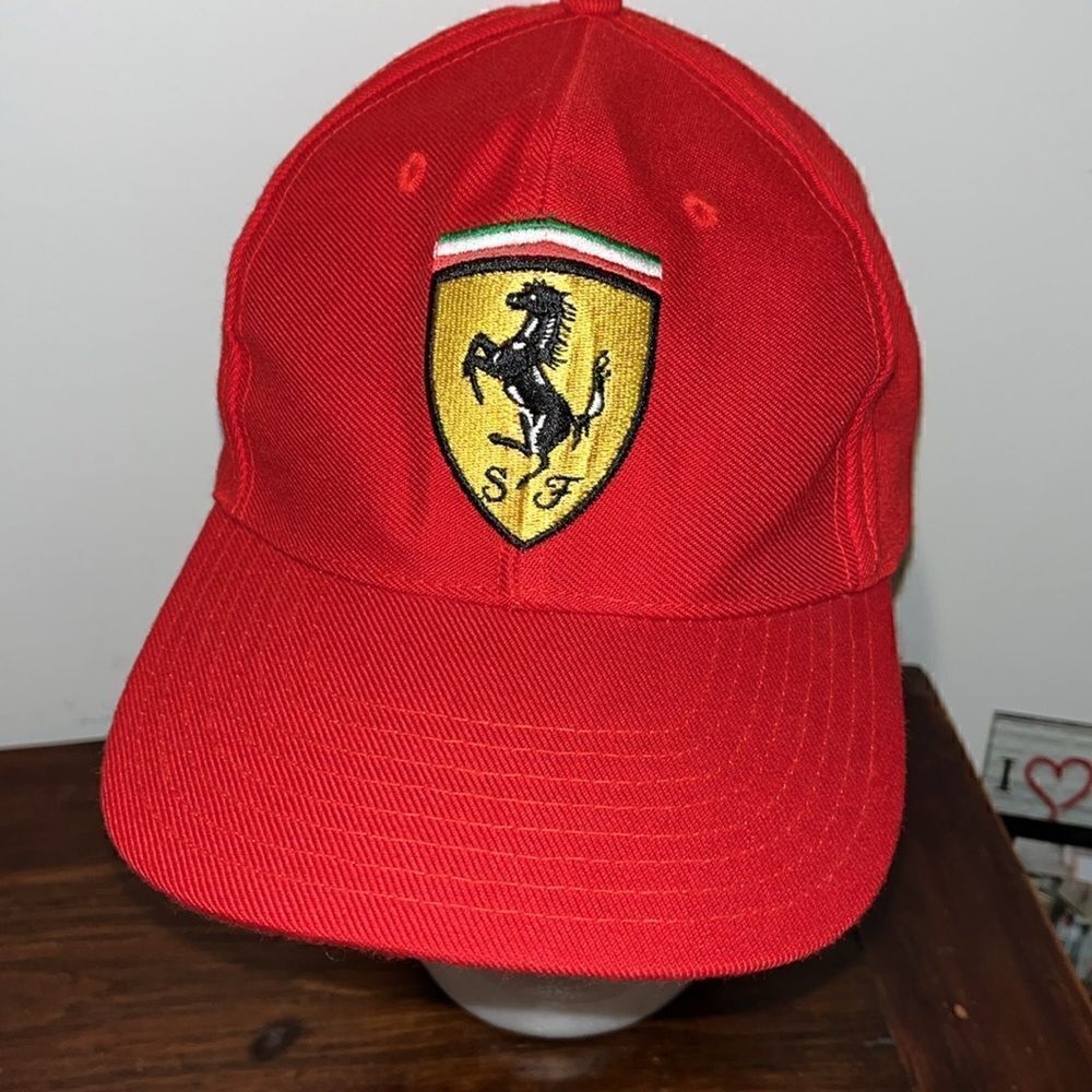 North carolina State Wolfpack red Ferrari Fan baseball sloop March madness cap
